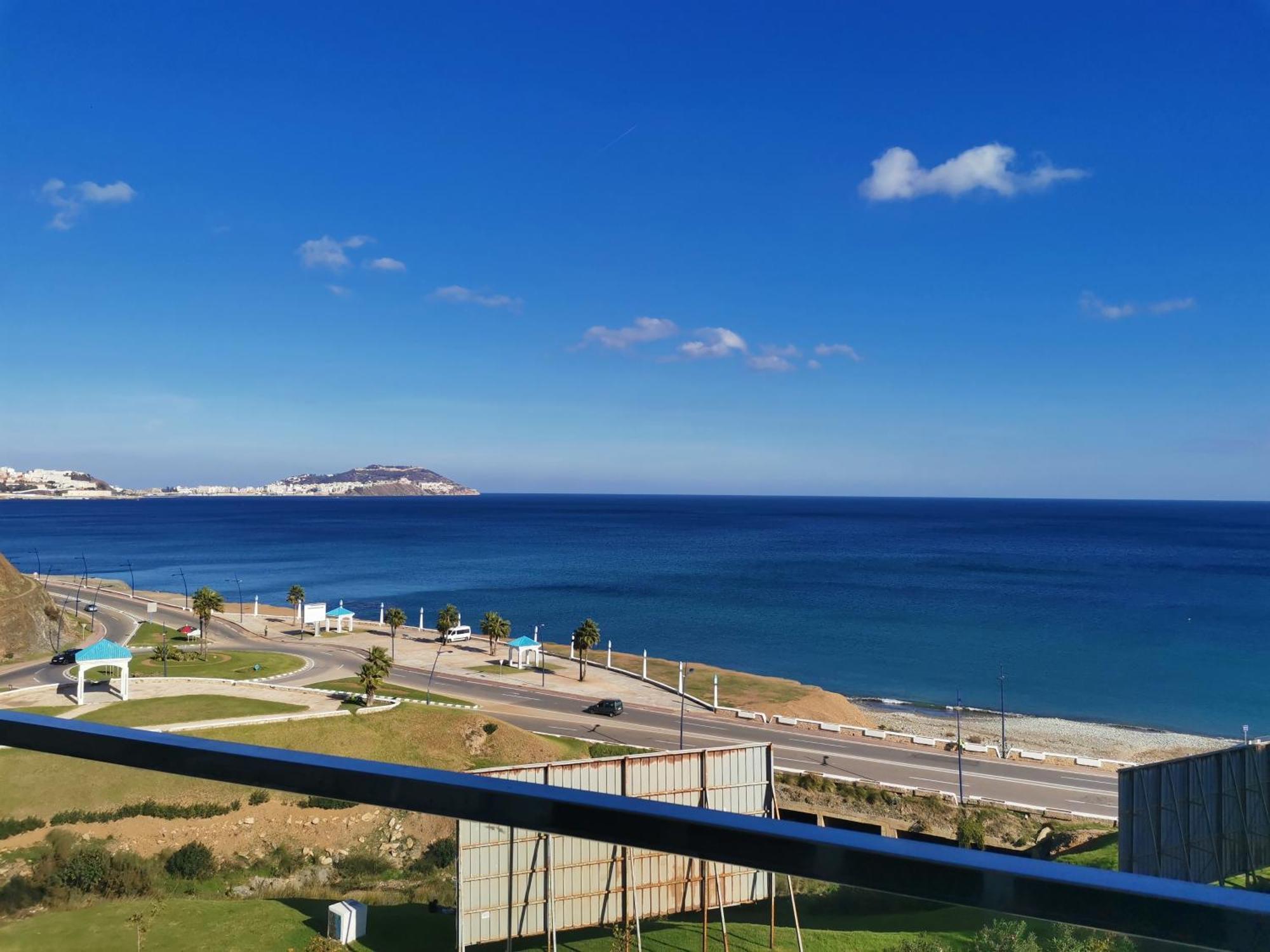 Appartf3 Vue Panoramique Sur Mer Residence Vista Del Mar Fnideq Exterior photo